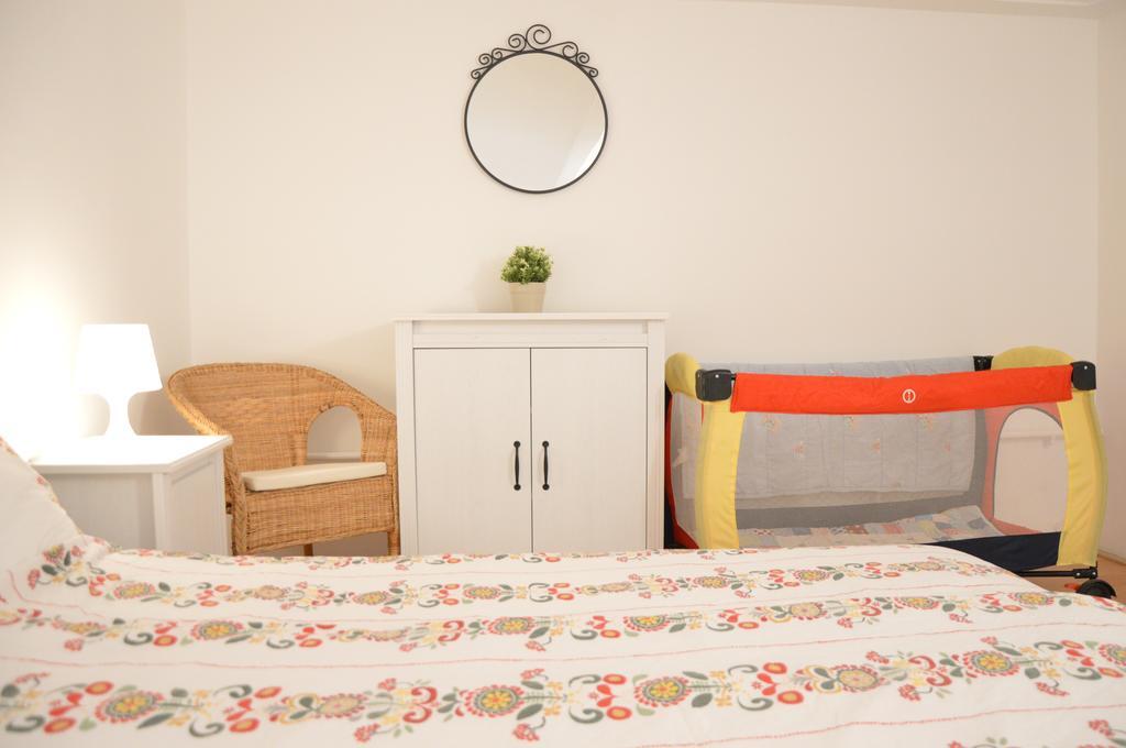 Friendly Apartment In Center Будапеща Екстериор снимка