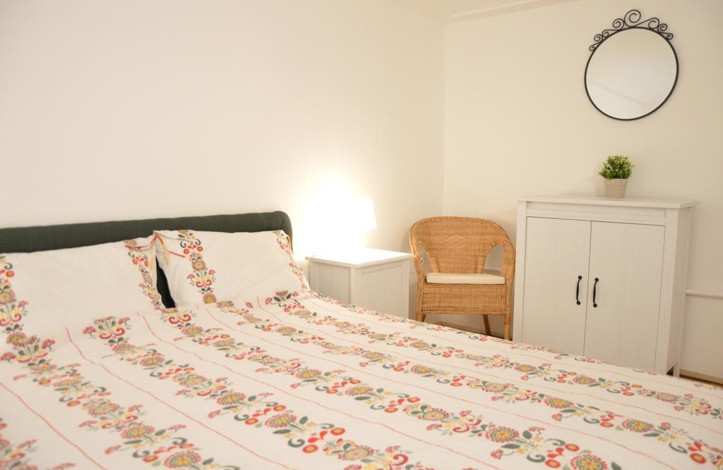 Friendly Apartment In Center Будапеща Екстериор снимка